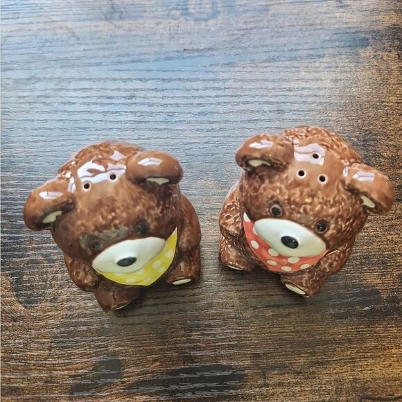 Vintage Otagiri Teddy Bear Salt and Pepper Shakers - Picture 3 of 4
